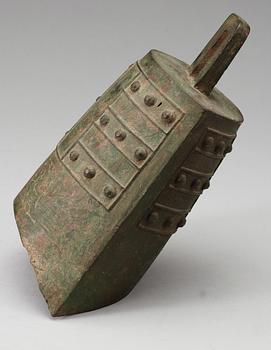 A archaistic bronze bell, presumably Ming dynasty (1368-1644).