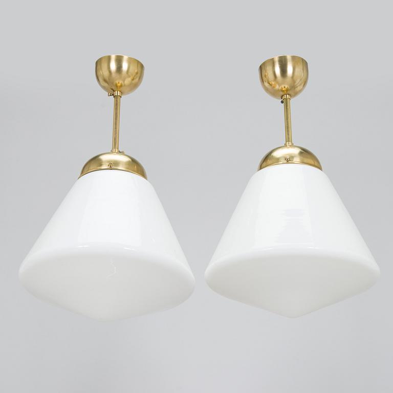 A pair of 1930s/40s pendant lights.