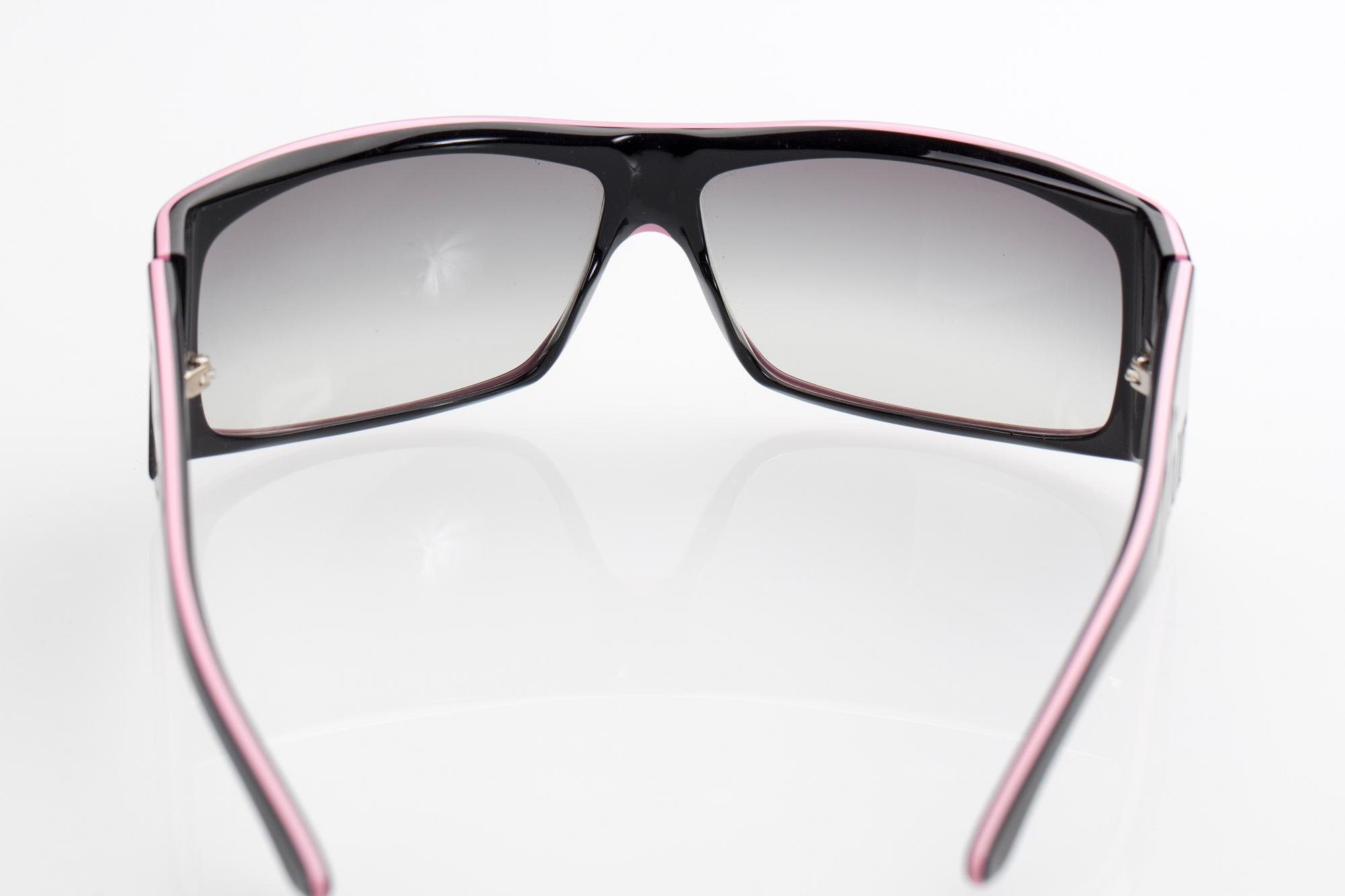 SOLGLASÖGON, Christian Dior.