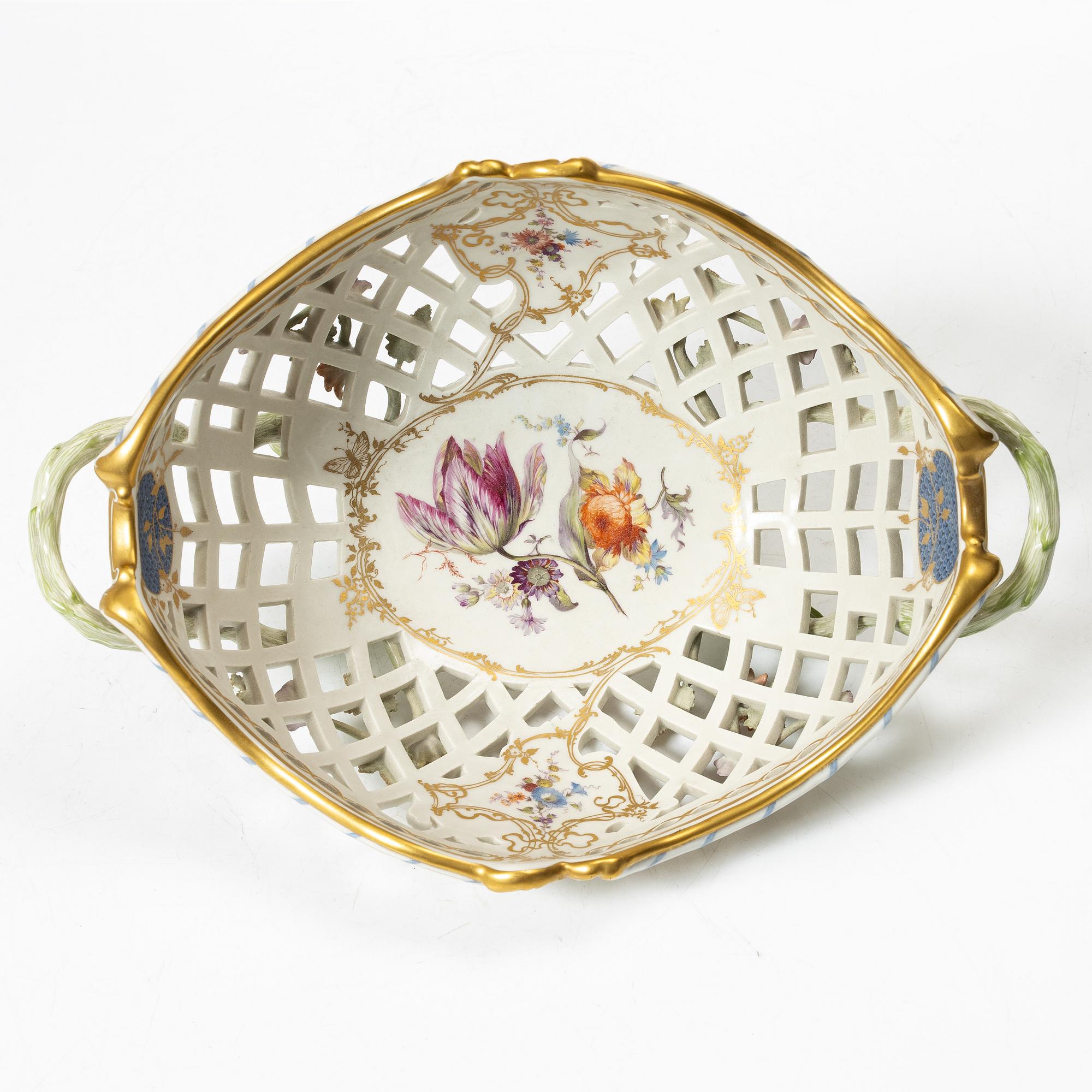 A pierced rococo-style porcelain bowl, KPM, Germany, early 20th century.