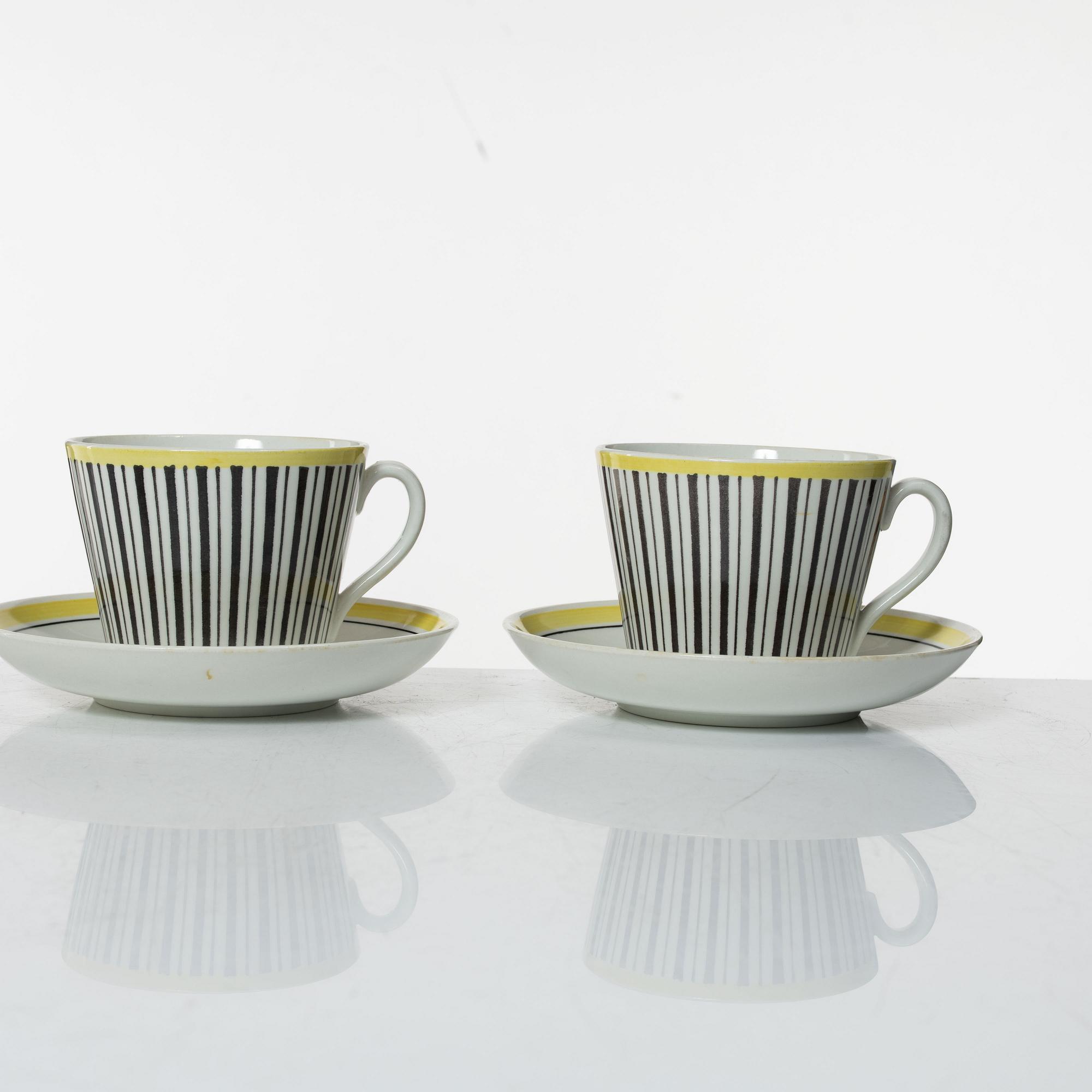 Helmer Ringström, tekoppar med fat, 4 st, flintgods, "Vera", Upsala-Ekeby Gefle.