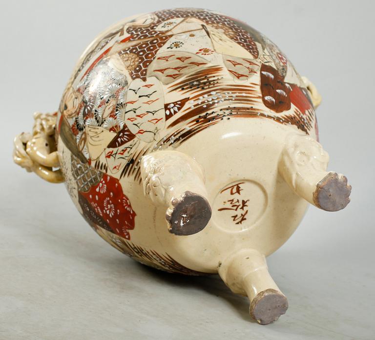 URNA, porslin, Satsuma, Japan, 1800-/ 1900-tal.