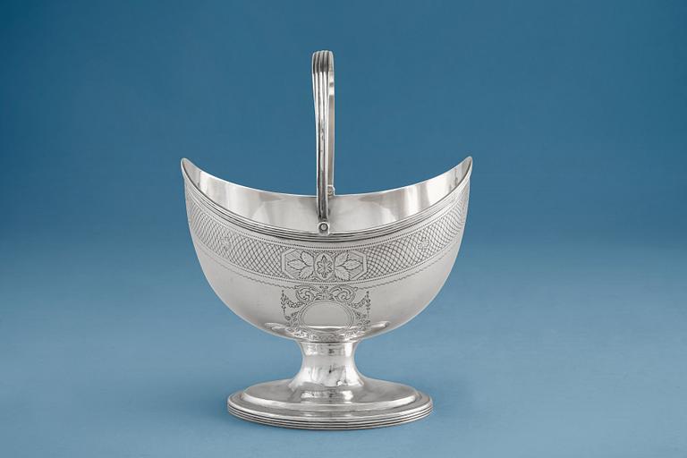 A BOWL, sterling silver. Alexander Field London 1799. Height 17,5 cm, weight 232 g.