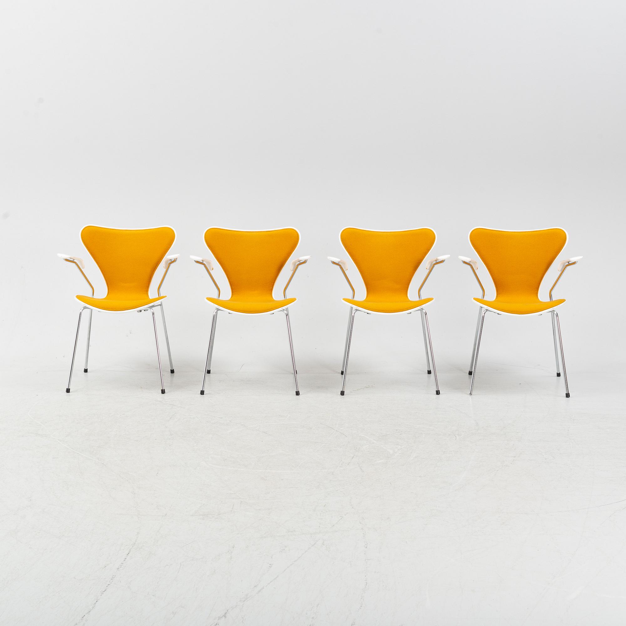 Arne Jacobsen, karmstolar, 4 st, "Sjuan", Fritz Hansen, Danmark, daterade 2001.