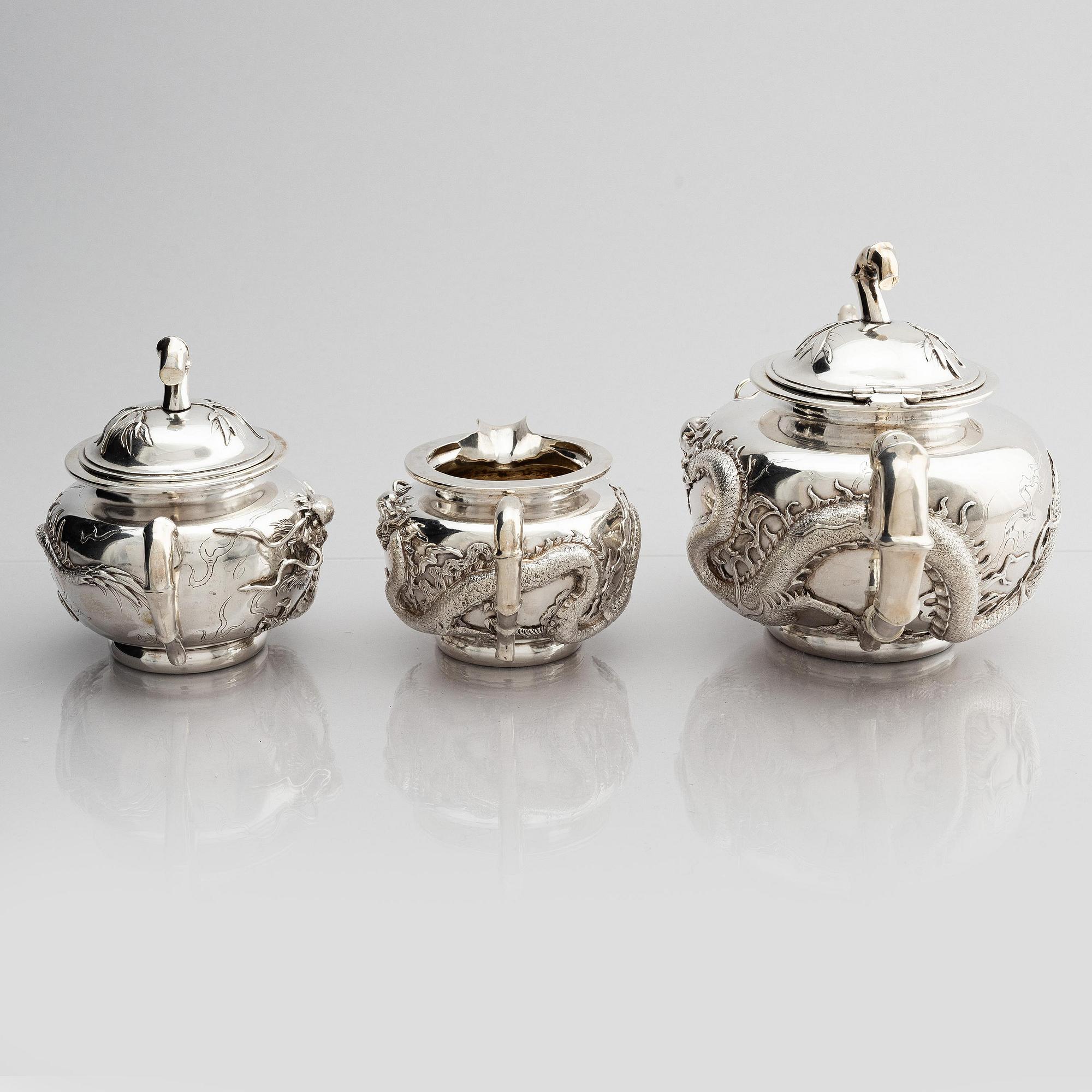Teservis, fem delar, silver. Wang Hing & Co, Hong Kong & Canton.