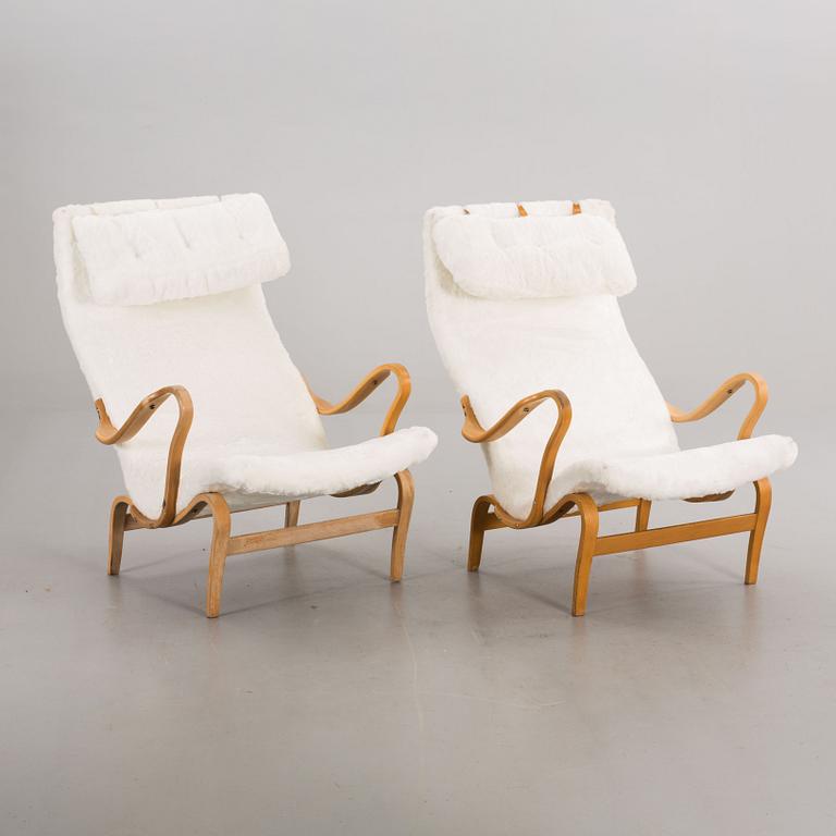 VILFÅTÖLJER, ett par, "Pernilla" design Bruno Mathsson för Dux.