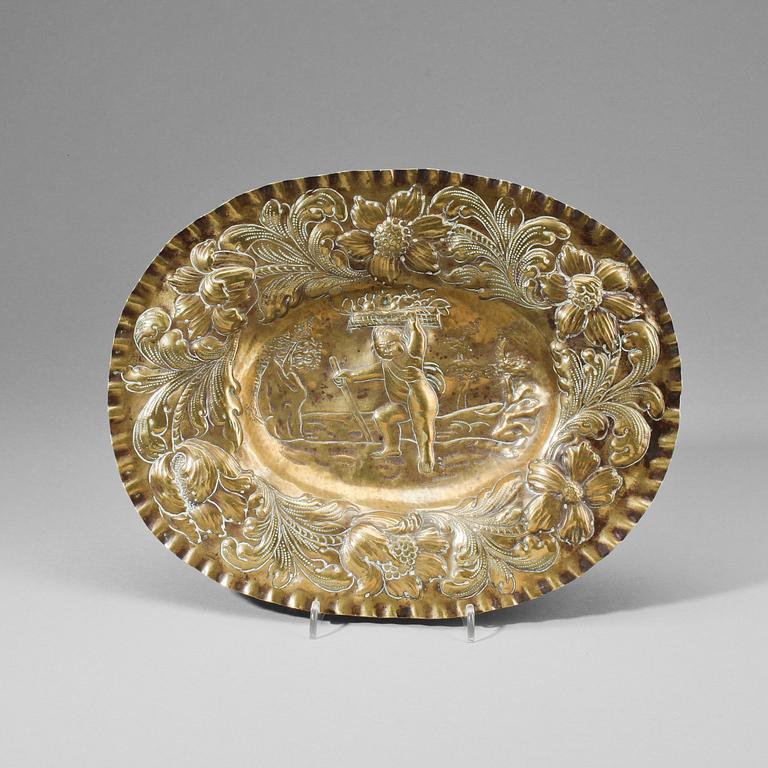 PRESENTERFAT, mässing, barock, 1700-tal.