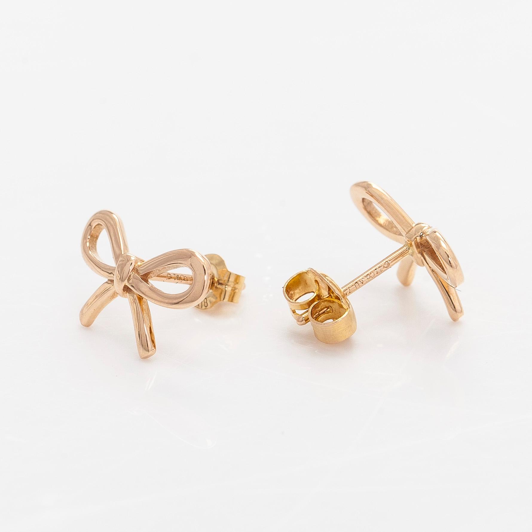 Tiffany & Co, korvakorut, rusetit, 18K kultaa.