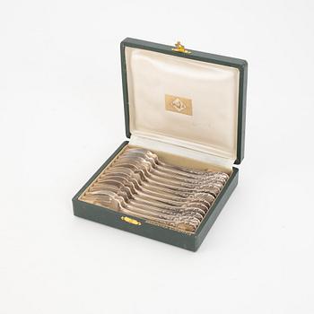 Twelve French Silver Oyster Forks, mark of George Fouquet-Lapar, Paris, (1897-1925).