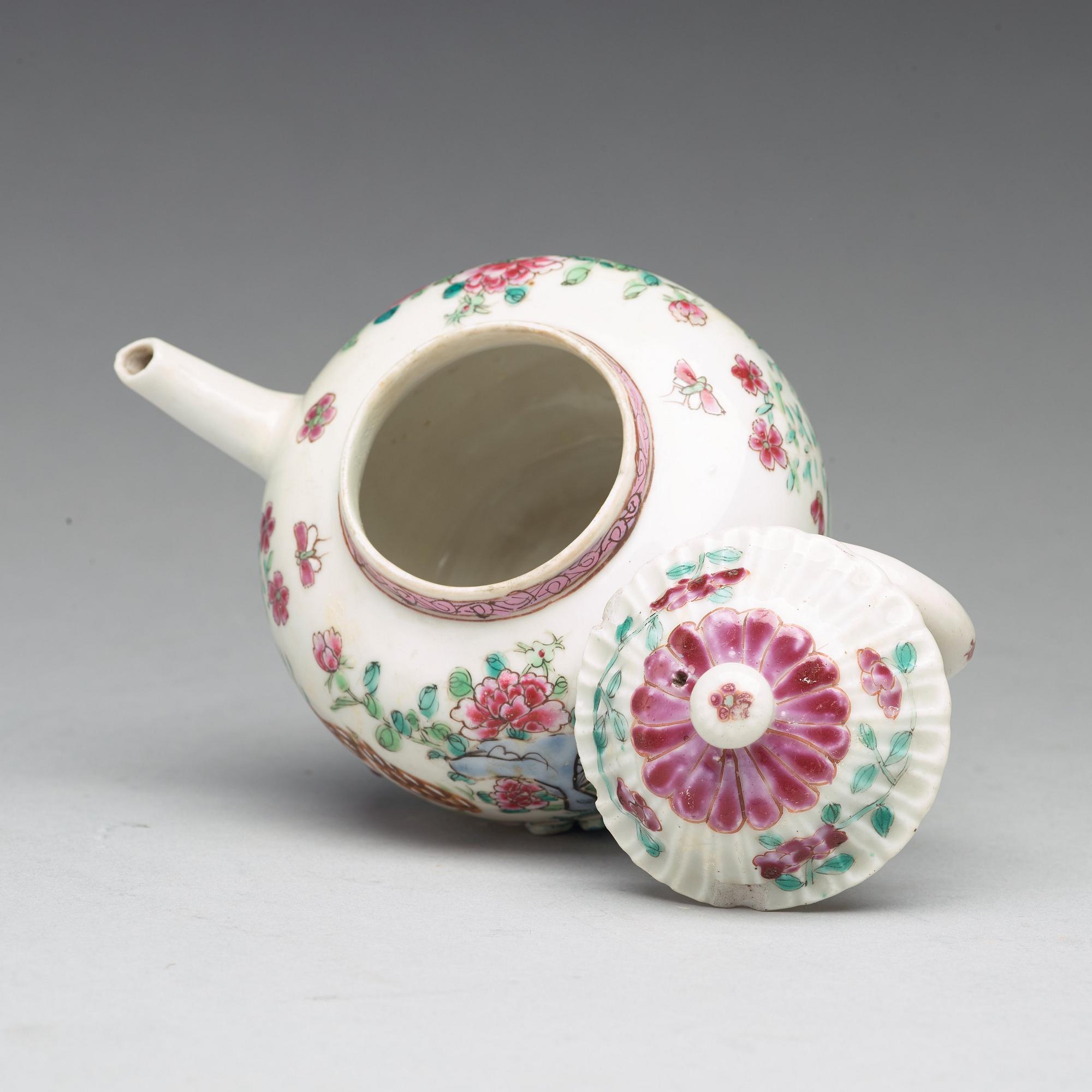 A famille rose tea pot with cover, Qing dynasty, Qianlong (1736-95).