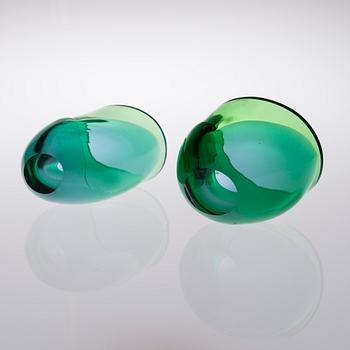 SKÅL och VAS, glas, "Blomma" Heikki Orvola, signerade Nuutajärvi Notsjö, 1970-tal.