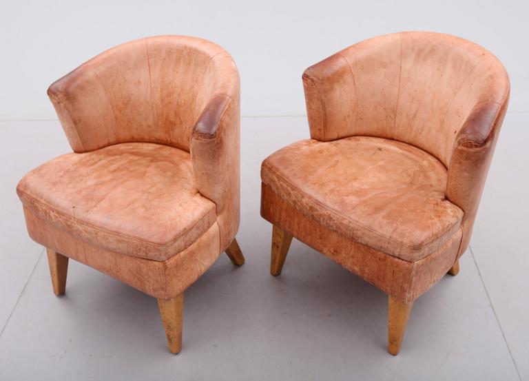 FÅTÖLJER, 1 par, 1900-talets andra hälft.