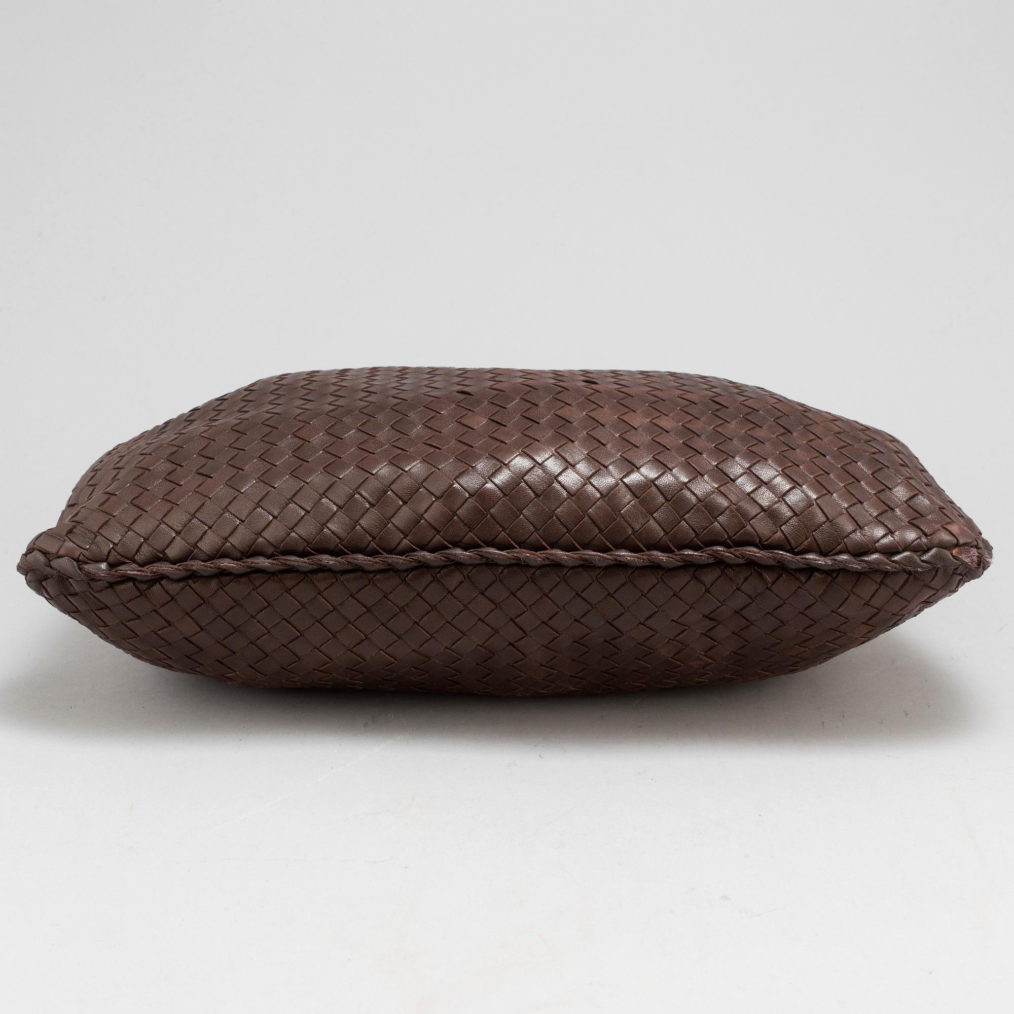 BOTTEGA VENETA, a brown leather Hobo bag.