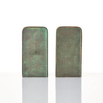 Carl-Einar Borgström, a pair of patinated bronze bookends, Ystad Brons, 1930-40s.
