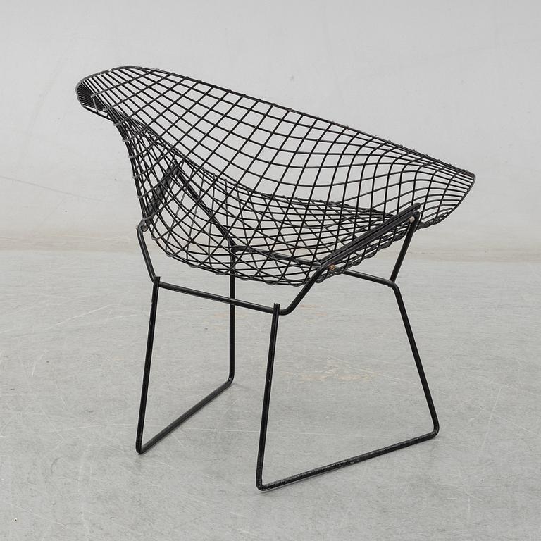 Harry Bertoia, a 'Diamond Chair'.