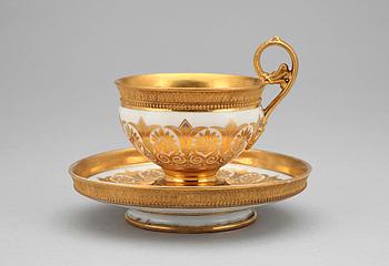 KOPP med FAT, porslin, empire, Kunglig Dansk, 1800-talets mitt.