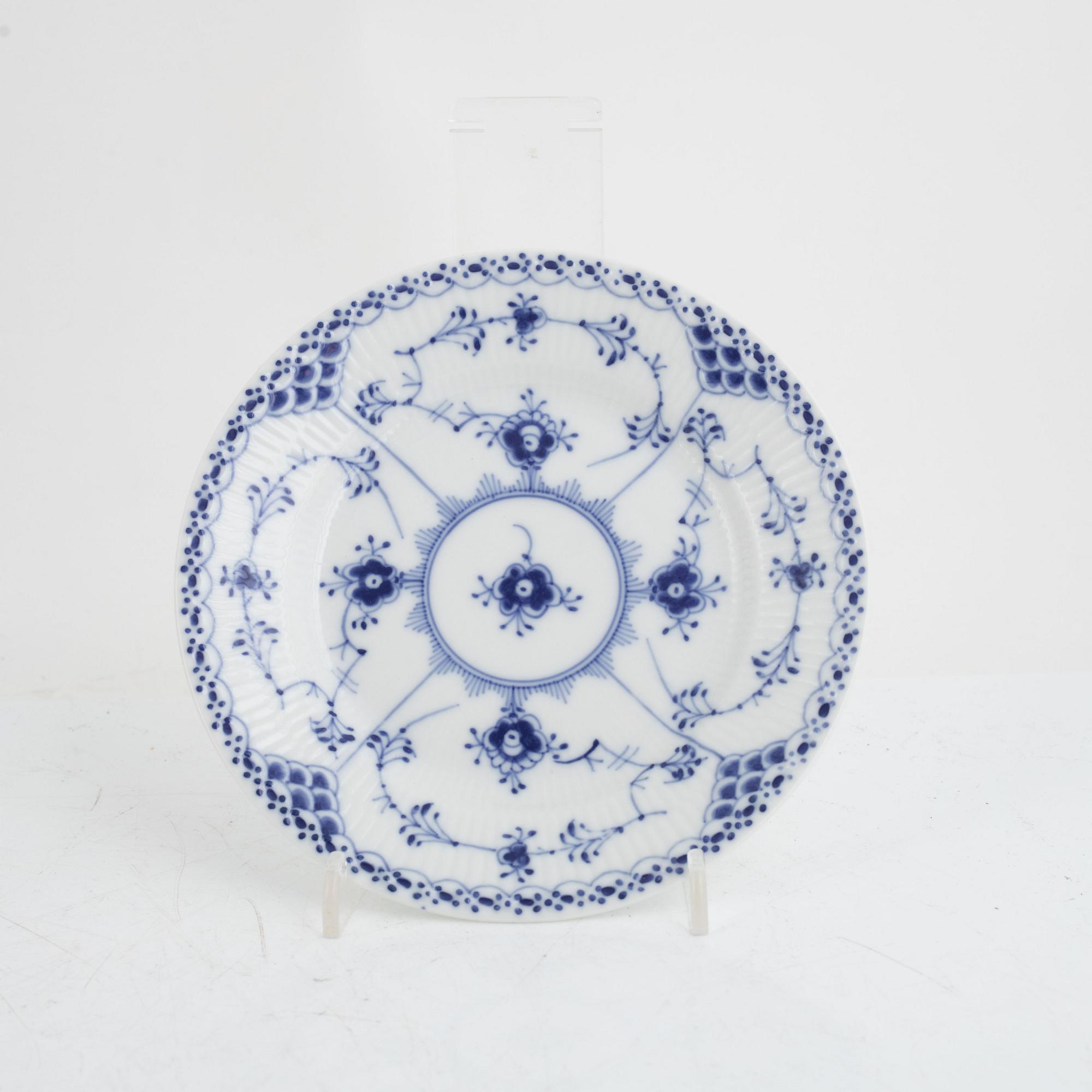 Royal Copenhagen, Kaffeservis, 28 delar "Musselmalet".