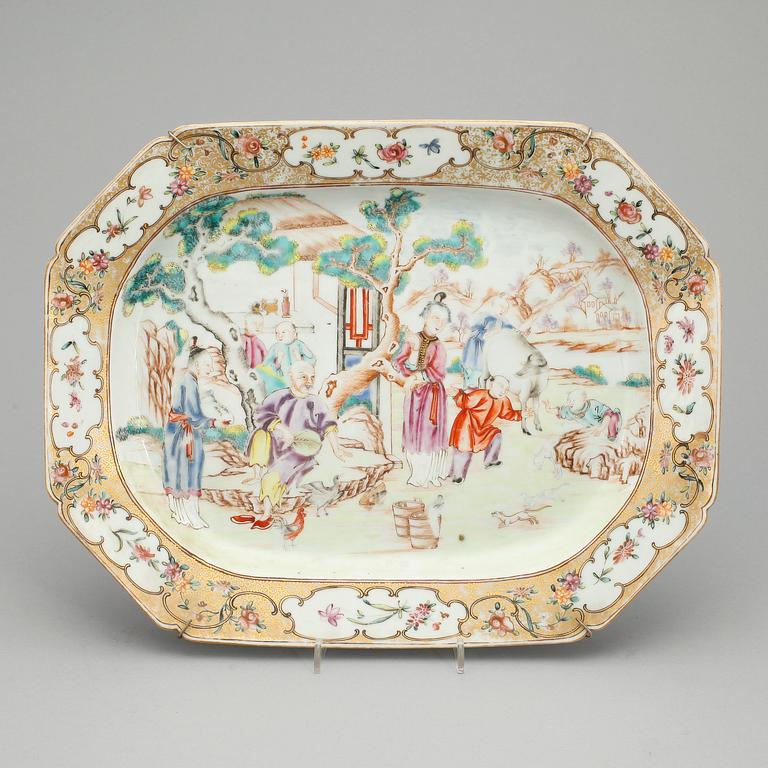 STEKFAT, porslin, Kina, Qianlong, 1700-tal.