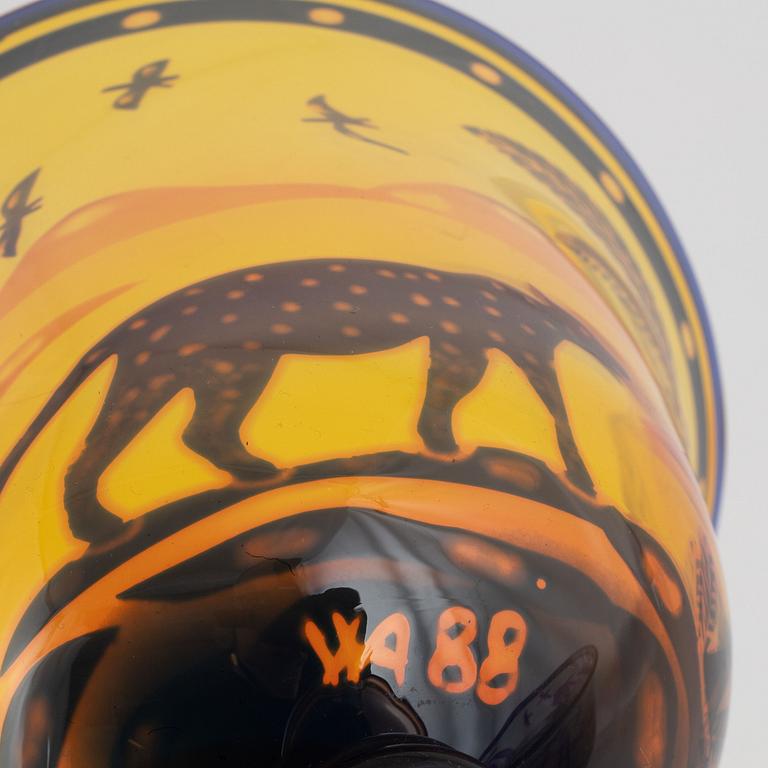 Wilke Adolfsson, glaspokaler, 2 st, 1988, signerade.