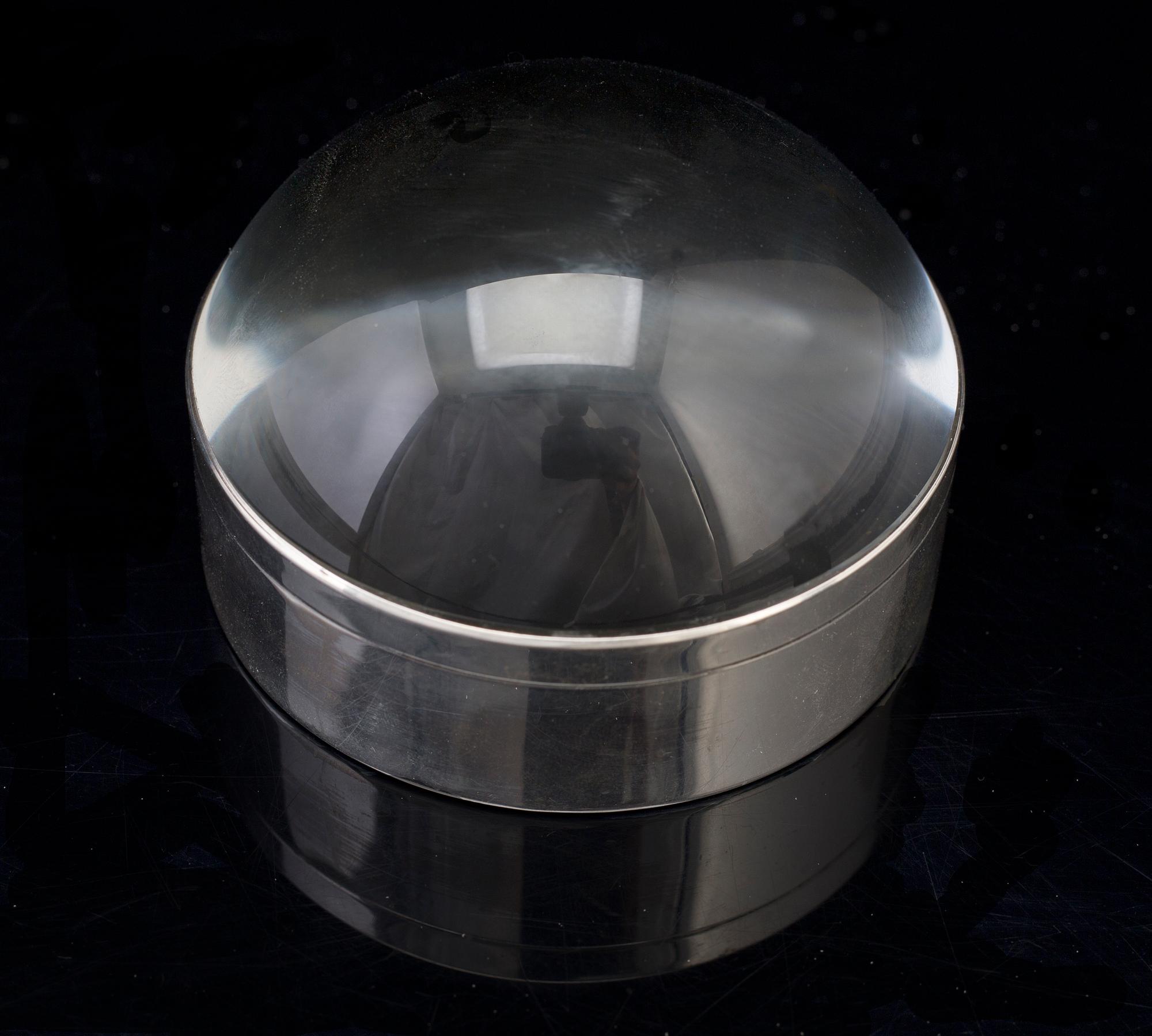 FÖRSTORINGSGLAS, med silverinfattning, 1900-tal.