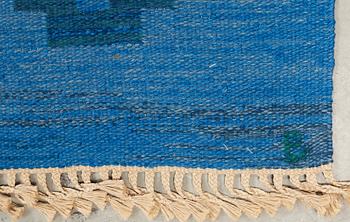 CARPET. Flat weave. 337,5 x 256,5 cm. Signed B. Sweden around 1970.