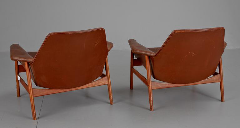 FÅTÖLJER, ett par, Ib Kofod Larsen.