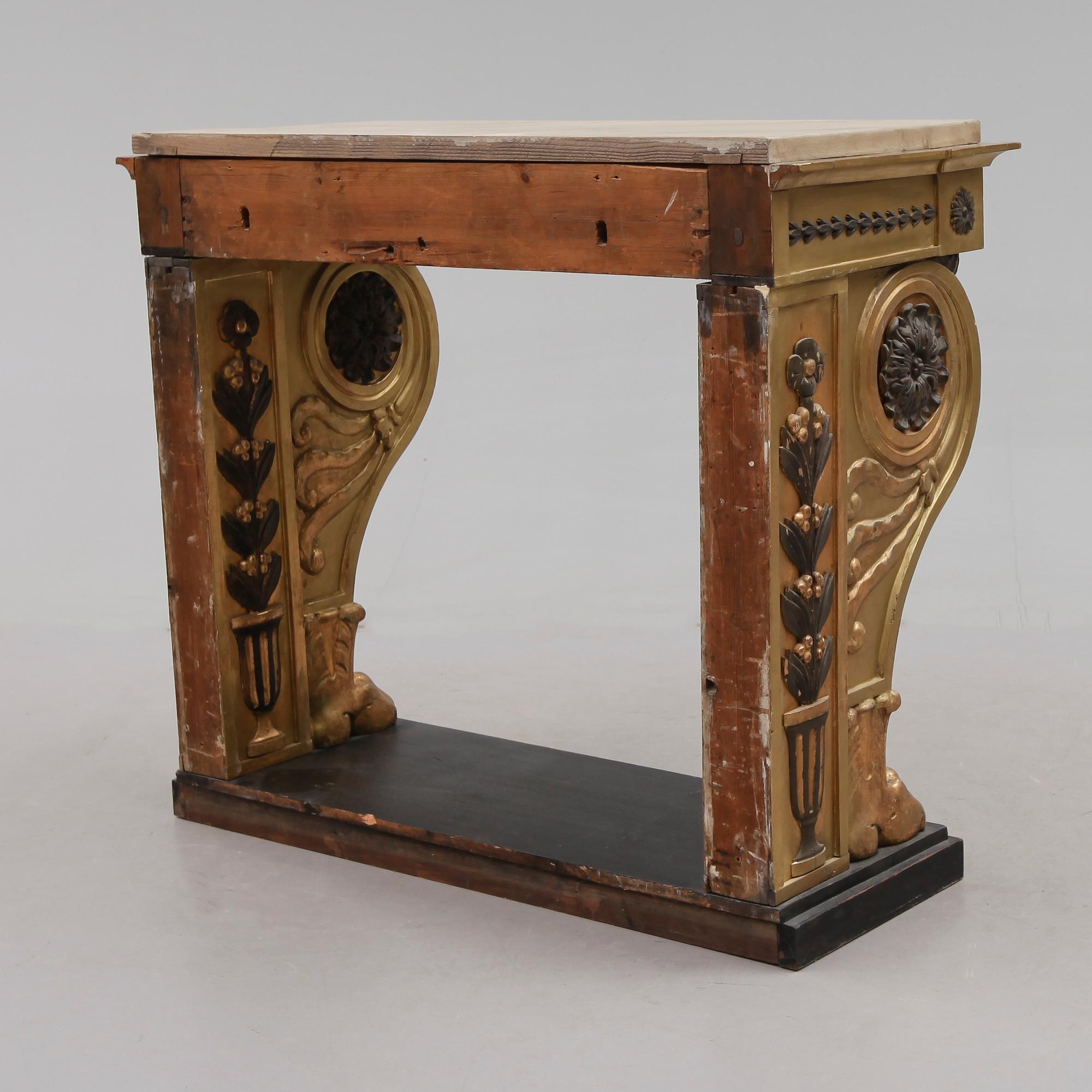 KONSOLBORD, 1800-talets mitt.