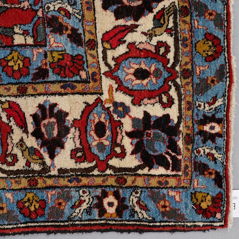 A CARPET, a semi-antique/old Veramin, ca 316,5 x 211 cm.