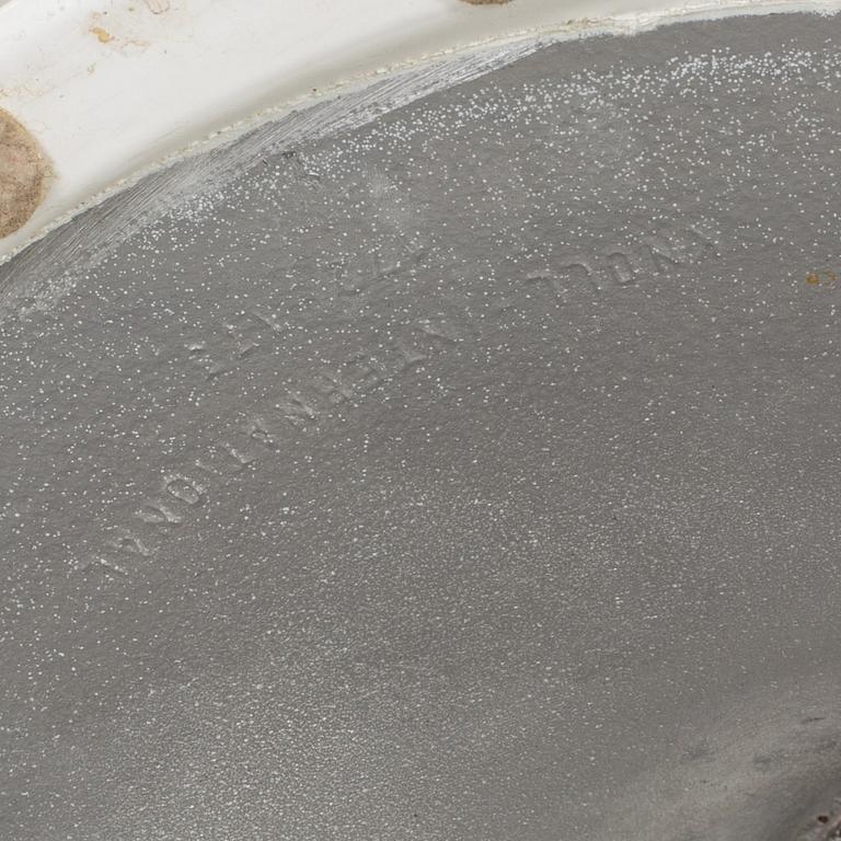 A EERO SAARINEN TULIP TABLE, Knoll international.