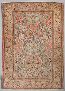 A CARPET, a semi-antique Kashan Dabir, ca 294 x 206 cm.