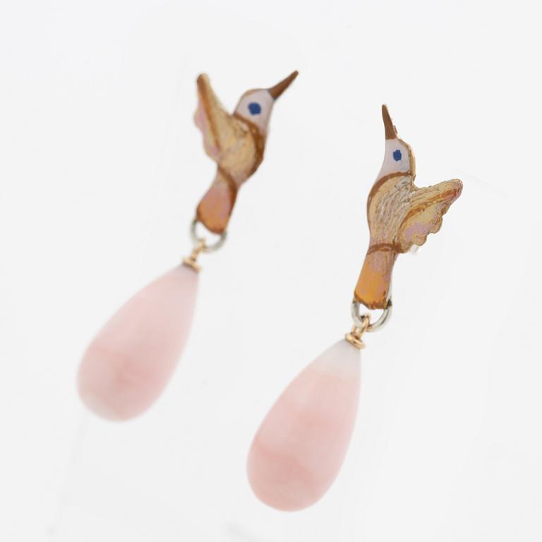 Earrings, Mandelstam, in the form of a hummingbird, silver and 18K gold, enamel and pink opals.