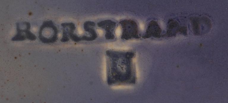 FRUKTSERVIS, majolika 10 delar, samt FAT porslin. Bla Rörstrand.