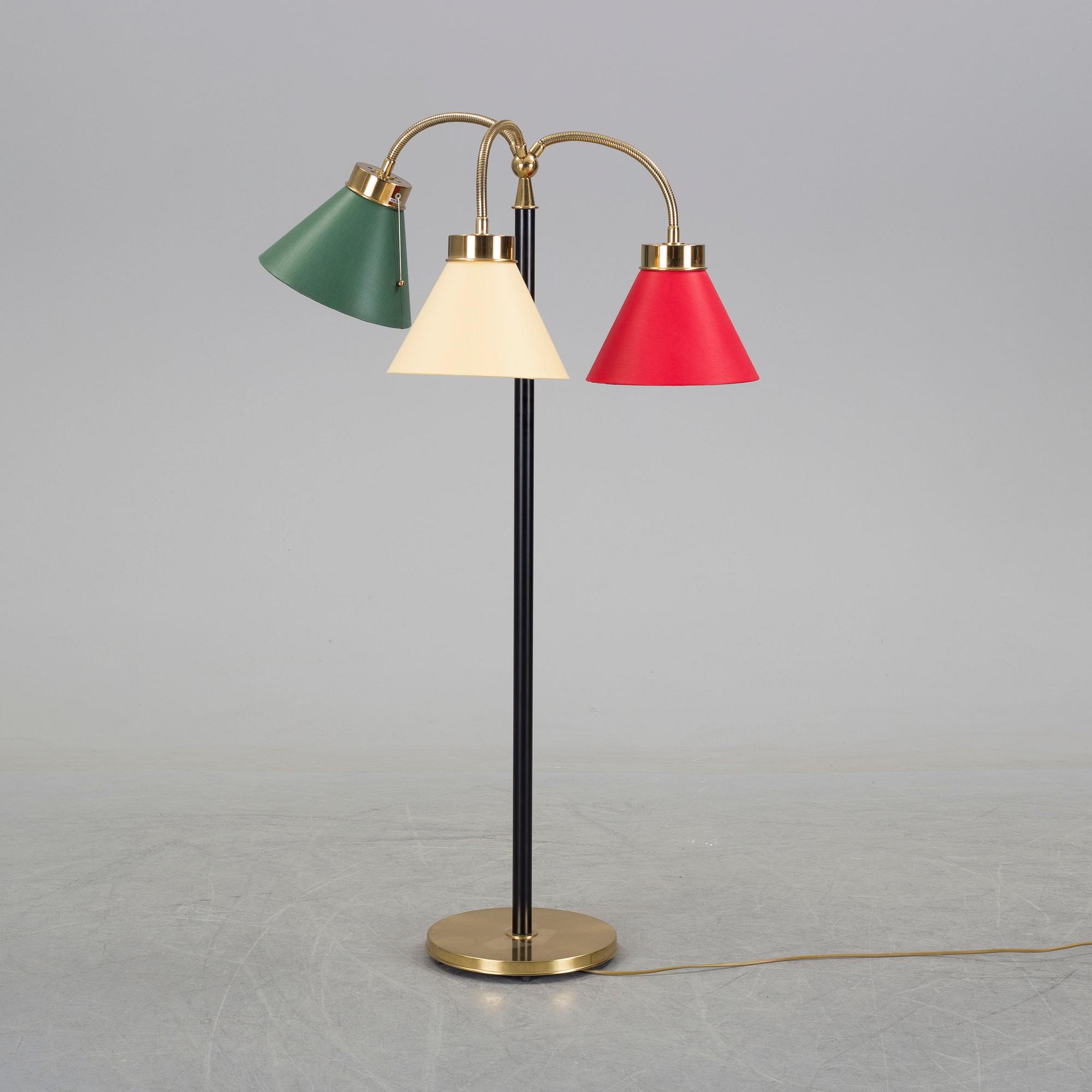 JOSEF FRANK, golvlampa modell 2431 för Firma Svenskt Tenn.