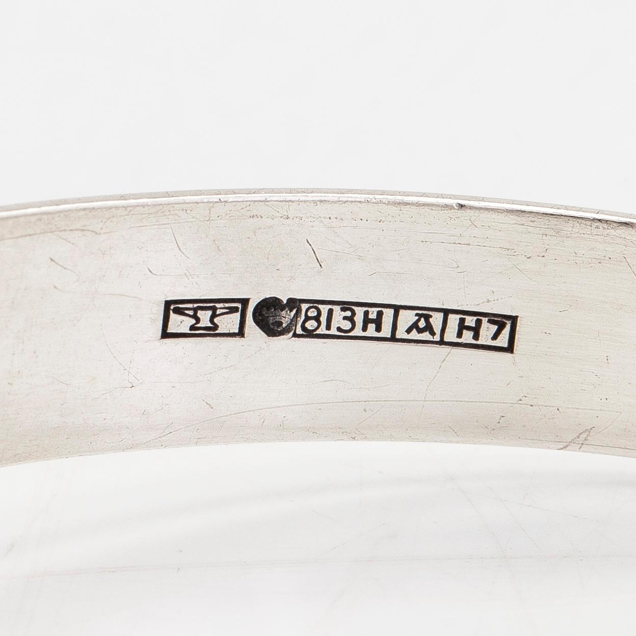 Elis Kauppi, Armband, silver och tigeröga. Kupittaan kulta, Åbo 1961.