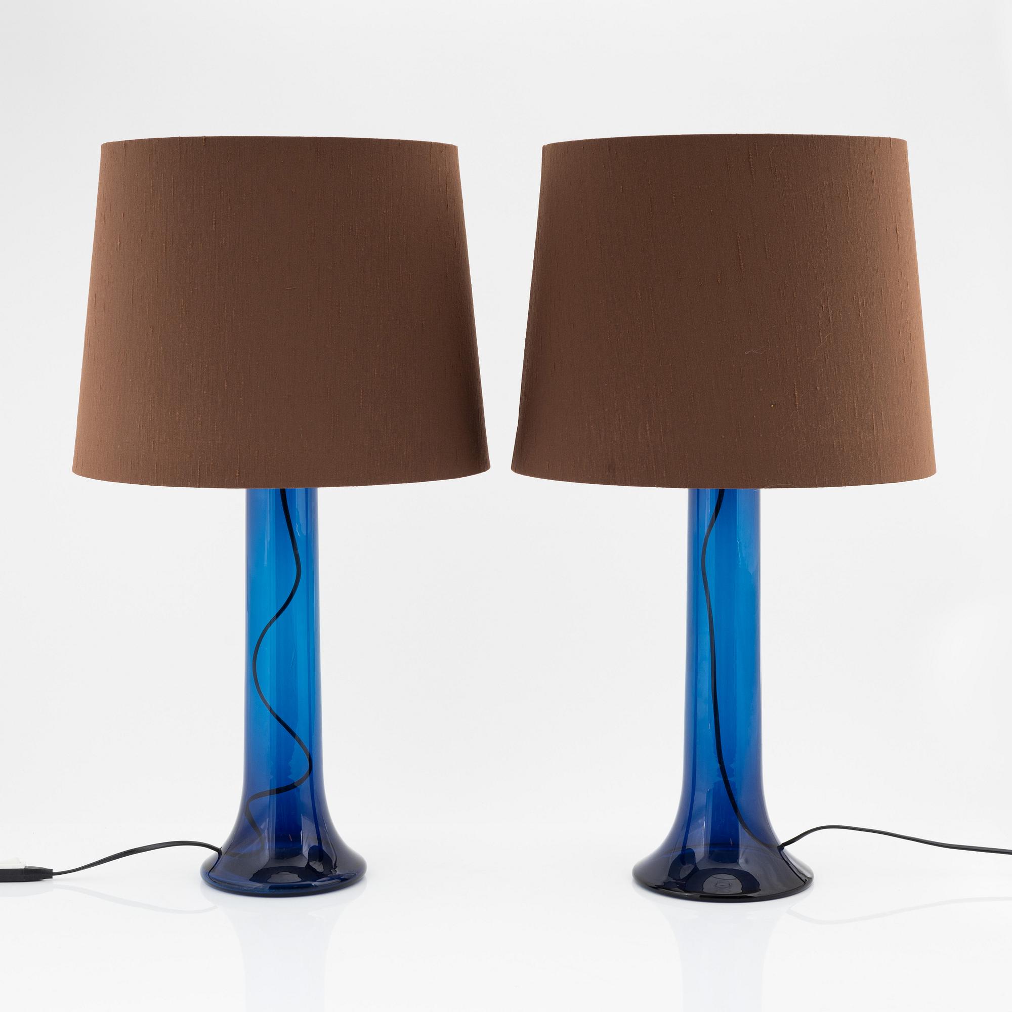 A pair of blue glass table lights, Luxus, Vittsjö.