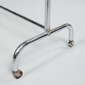 KLÄDHÄNGARE, omkring 1900-talets mitt.