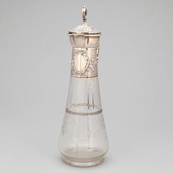 VINKARAFF, glas och silver, firma Gustaf Möllenborg, Stockholm, 1881.