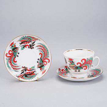 KANNOR, 3 st och KAFFEKOPPAR, 2 st, porslin, märkt Imperial Porcelain, St Petersburg, modern tillverkning.