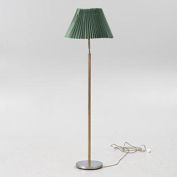 Josef Frank, golvlampa, Firma Svenskt Tenn, 1900-talets mitt.