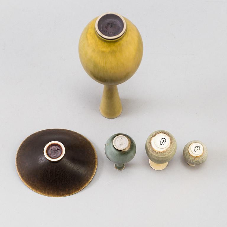 Berndt Friberg, Elsa Söderberg and John Andersson, 5 stoneware vessels.