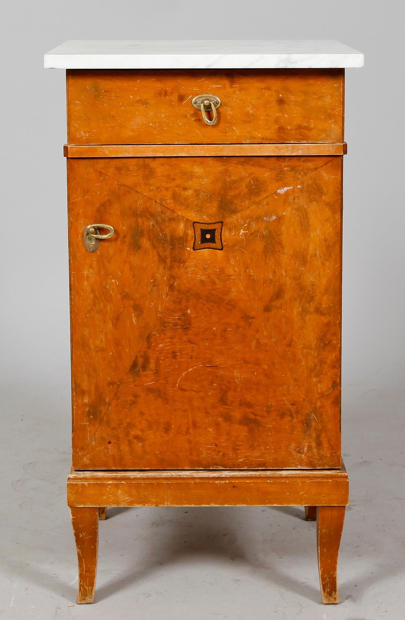 POTTSKÅP, björk, 1900-talets mitt.