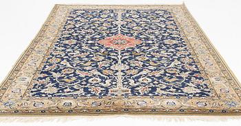 Matta, Ghom, part silk, ca 357 x 223 cm.