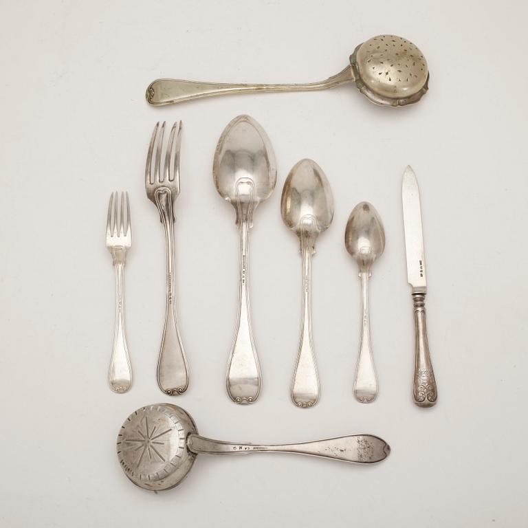 BESTICKSERVISDELAR, 45 delar, silver, bland annat C.J. Grönvall, mestadels omkring sekelskiftet 1900. Vikt ca 2114 gram.