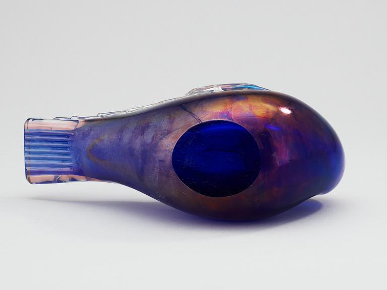 A Tyra Lundgren glass bird, Venini, Murano, Italy.