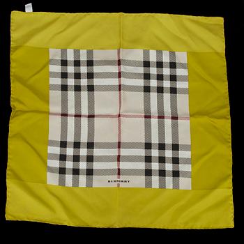 SCARF, Burberry.