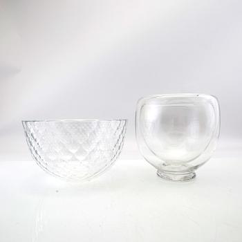 Berit Johansson, 4 signed and marked bowls from Orrefors/Sjöhyttan, one dated 1996.