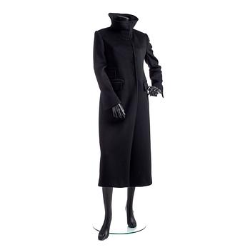641. GUCCI, a black cashmere blend coat.