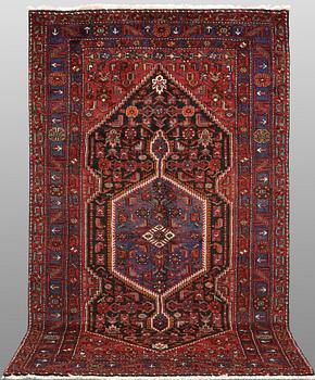 A Hamadan runner, approx. 280 x 159 cm.