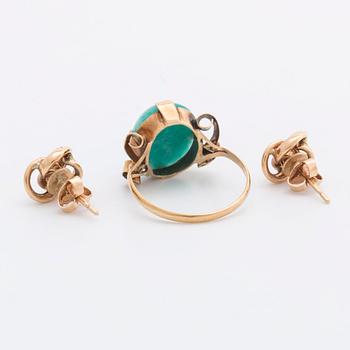 SMYCKESET, 2 ringar, 2 par örhängen, 18K guld m amasonit ca 14 x 11mm, troligen syntetiska turkoser och odlade pärlor.