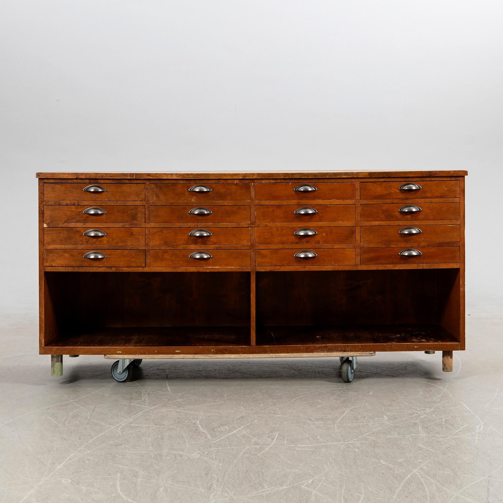 Desk with drawers, 20th century.